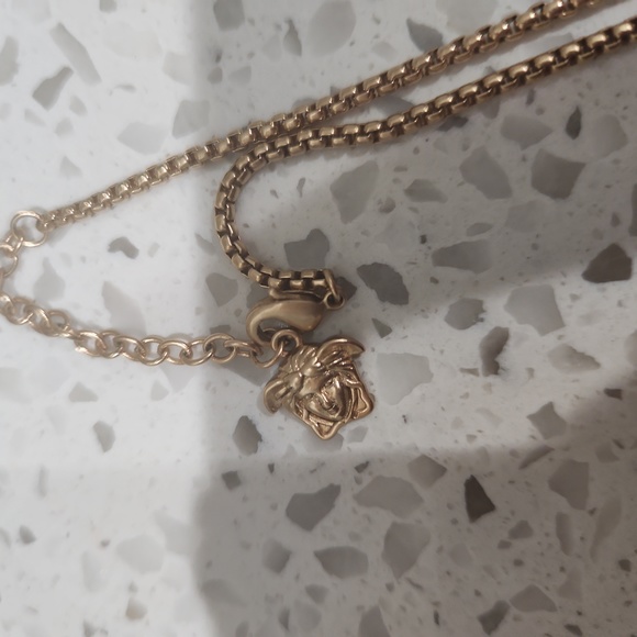 Authentic Versace Medusa medallion necklace - Picture 6 of 9